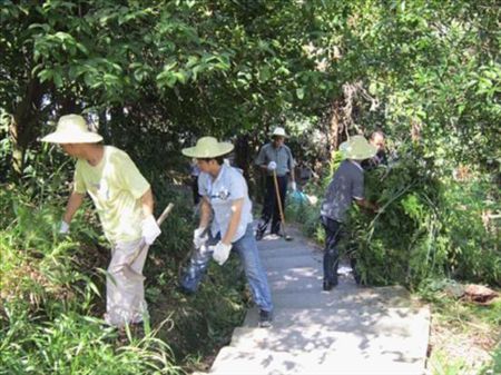 再生資源黨團共建讓員工出行有保障